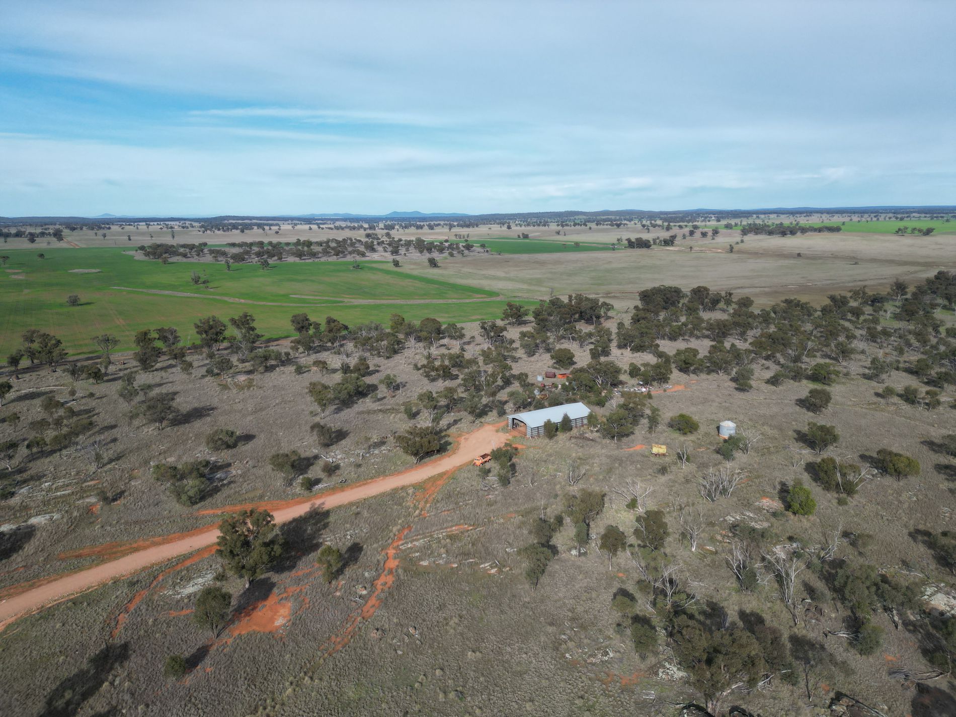 'Nyrang' 3013 Mid Western Highway, West Wyalong