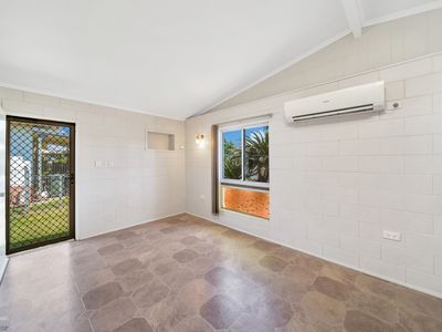 44 Flying Fish Point Road, Innisfail Estate
