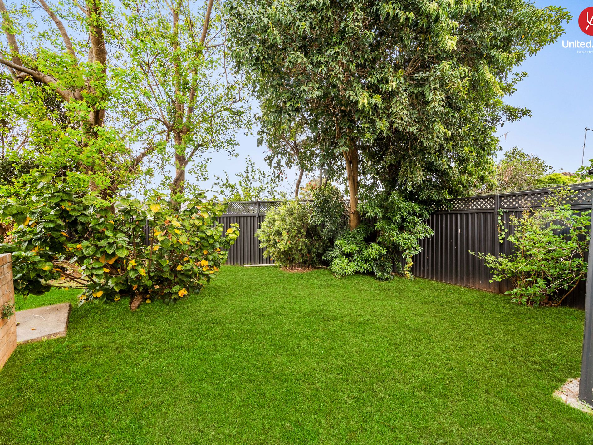 1 / 13 Colevile Place, Rosemeadow