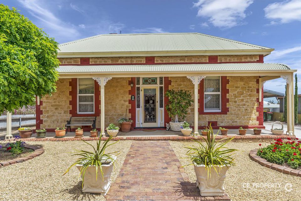 10 Shearer Street, Mannum