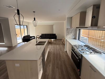 47 Fritelli Circuit, Wyndham Vale