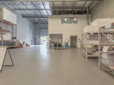 2 / 6 Merino Entrance, Cockburn Central