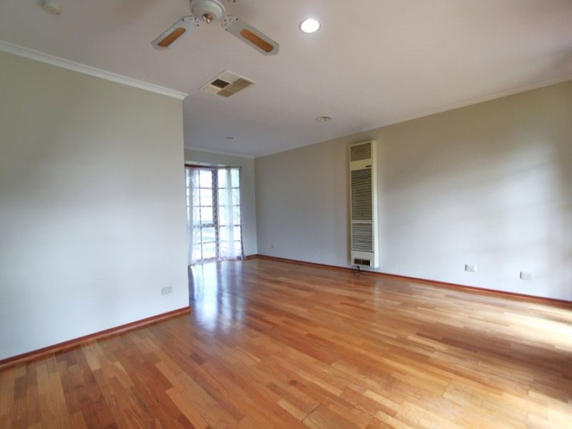 1 Eyebright Square, Hallam