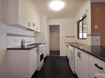 27 Websdale Drive, Dubbo