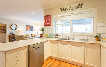 5 St Georges Road, Beaconsfield Upper