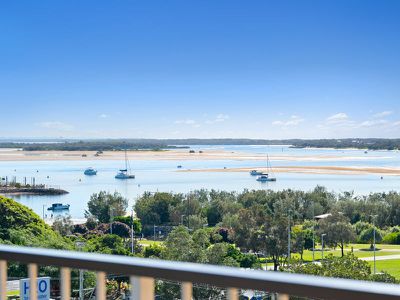 21 / 72 Marine Parade, Southport