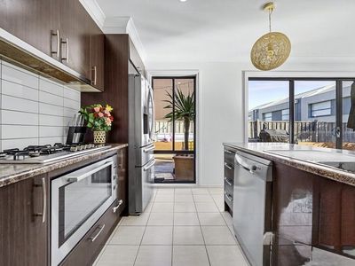 4 Corymbia Lane, Cranbourne West