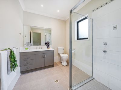 9 / 6 Montel Place, Acacia Gardens