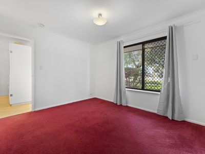 72 Cambridge Crescent, Cooloongup