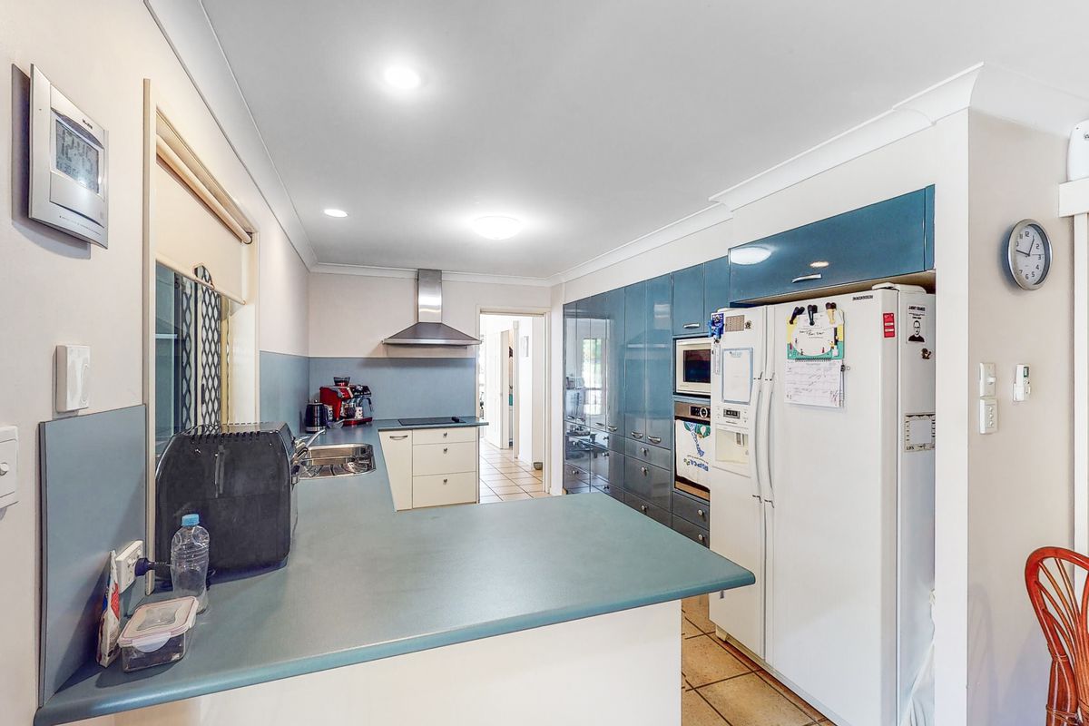 4 Troon Court, Tewantin