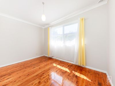 146-148 Manoa Road, Halekulani