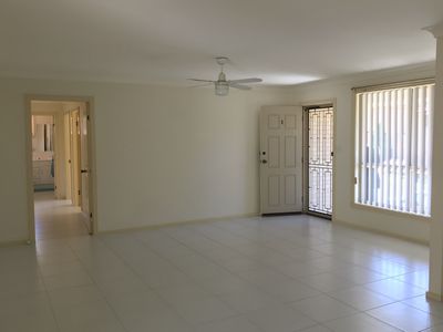 1 / 3 Narran Way, Flinders