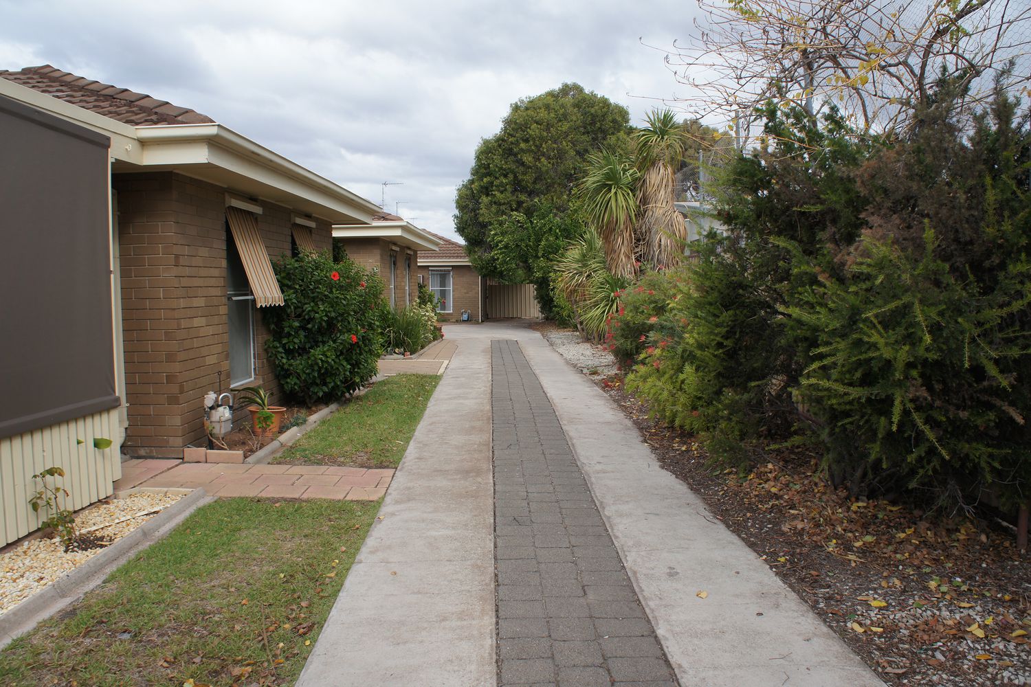 3 / 7 Roberts Avenue, Horsham