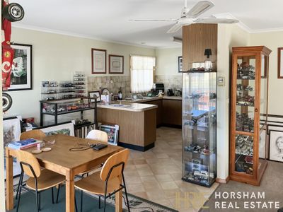 2 / 10 Gleed Street, Horsham