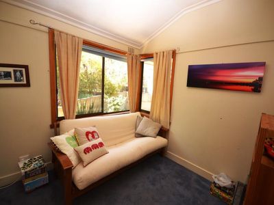 7 Mountain Avenue, Mount Beauty
