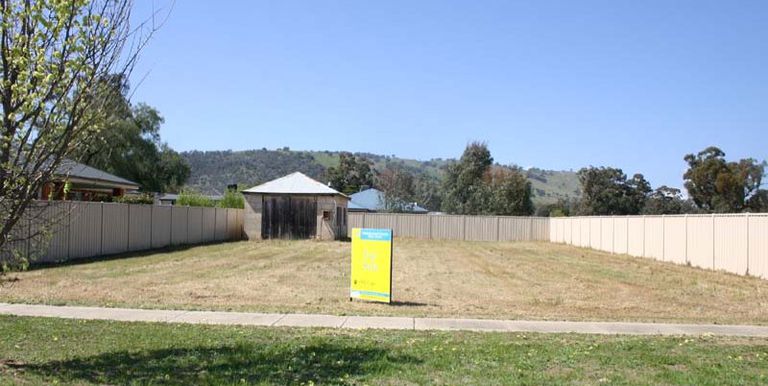 Weir Street, Euroa