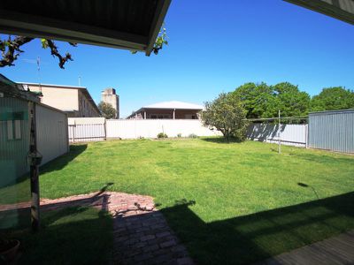 16 Dixon Street, Wangaratta