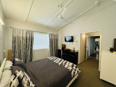 17 Bowen Court, Moranbah