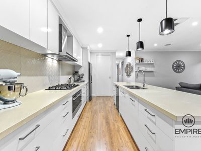 12 Emery Drive, Clyde North
