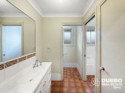 77 Dalton Street, Dubbo