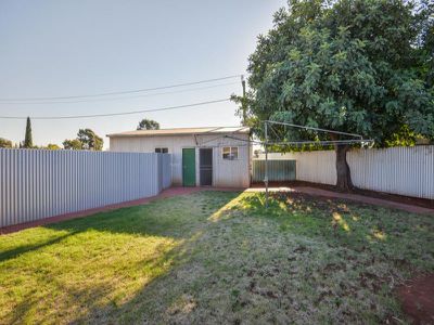 2 Moss Street, Kalgoorlie