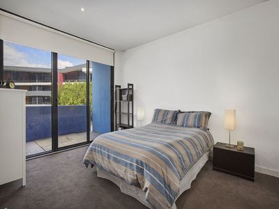 330 / 68 Mount Alexander Road, Travancore