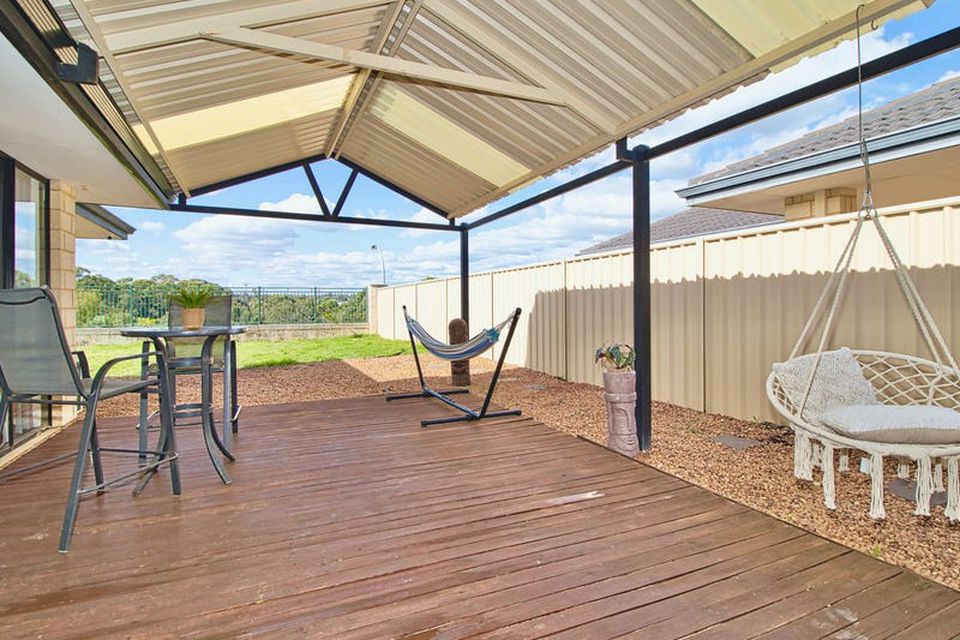 9 Hueston Lookout  , Leda