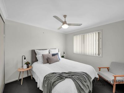 4 Phoebe Way, Gleneagle