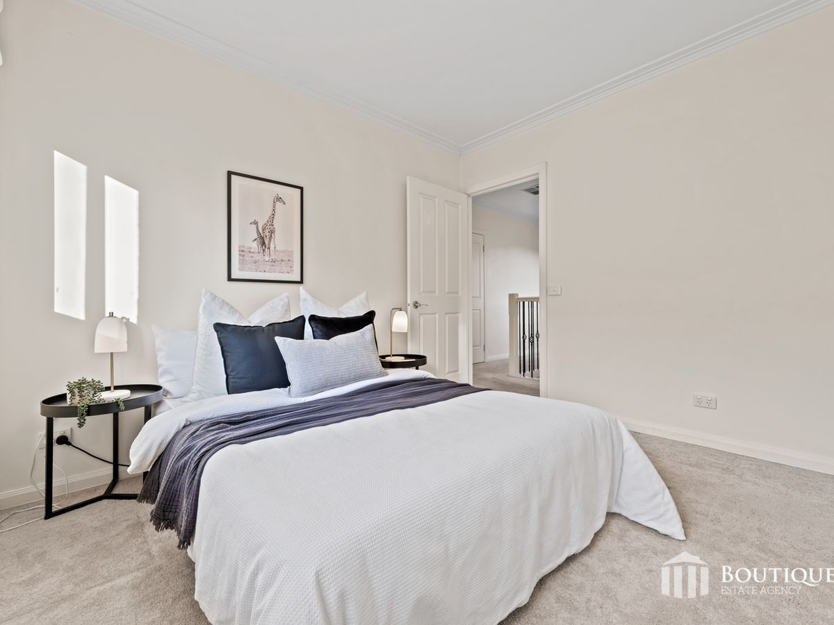 16 Somerset Drive, Dandenong North