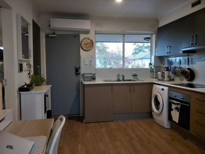 6 / 3-5 Hargreaves Crescent, Braybrook