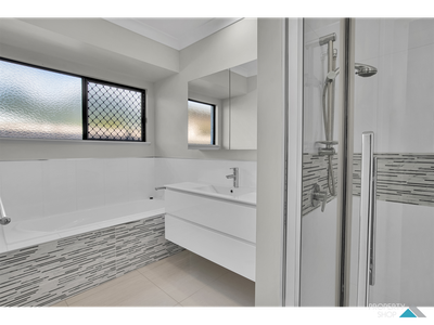 20 Homevale Ent, Mount Peter