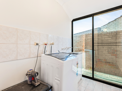 20 / 7 Lester Drive, Thornlie