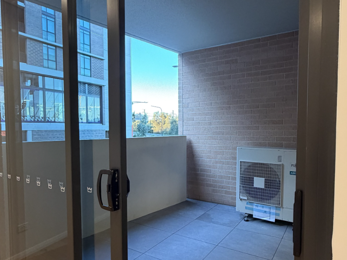 111 / 1A Conferta Avenue, Tallawong