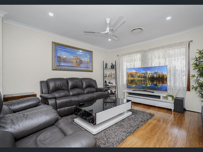 43 Kurrajong Cr, Blacktown