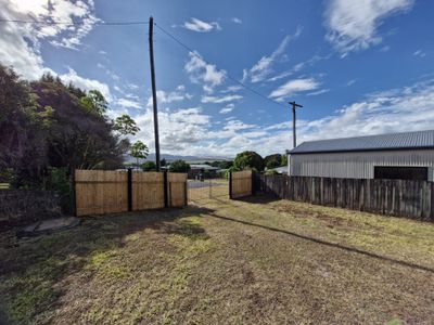 11 Montgomery Close, Atherton