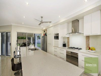 19 Springbrook Parade, Idalia