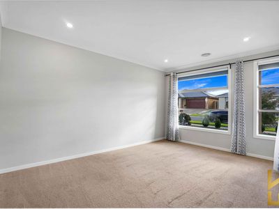26 Rosewater Street, Manor Lakes