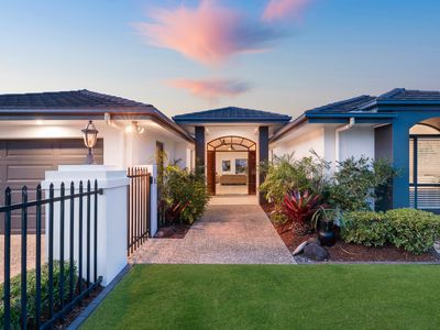 37 Ferrymans Court, Helensvale