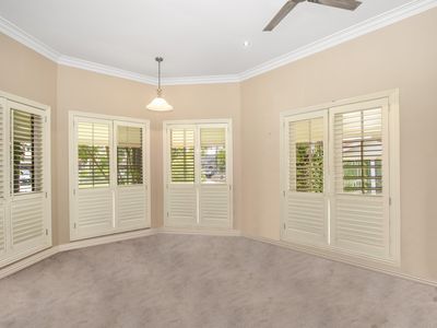 9 Southwick Court, Annandale