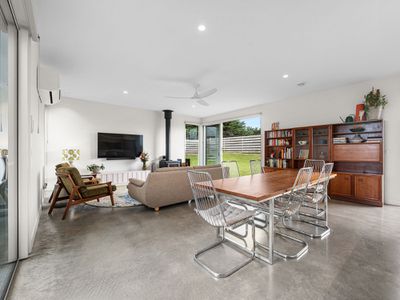 18 Martin Laurence Place, Port Fairy