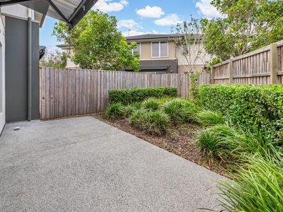 82 / 370 Gainsborough Drive, Pimpama