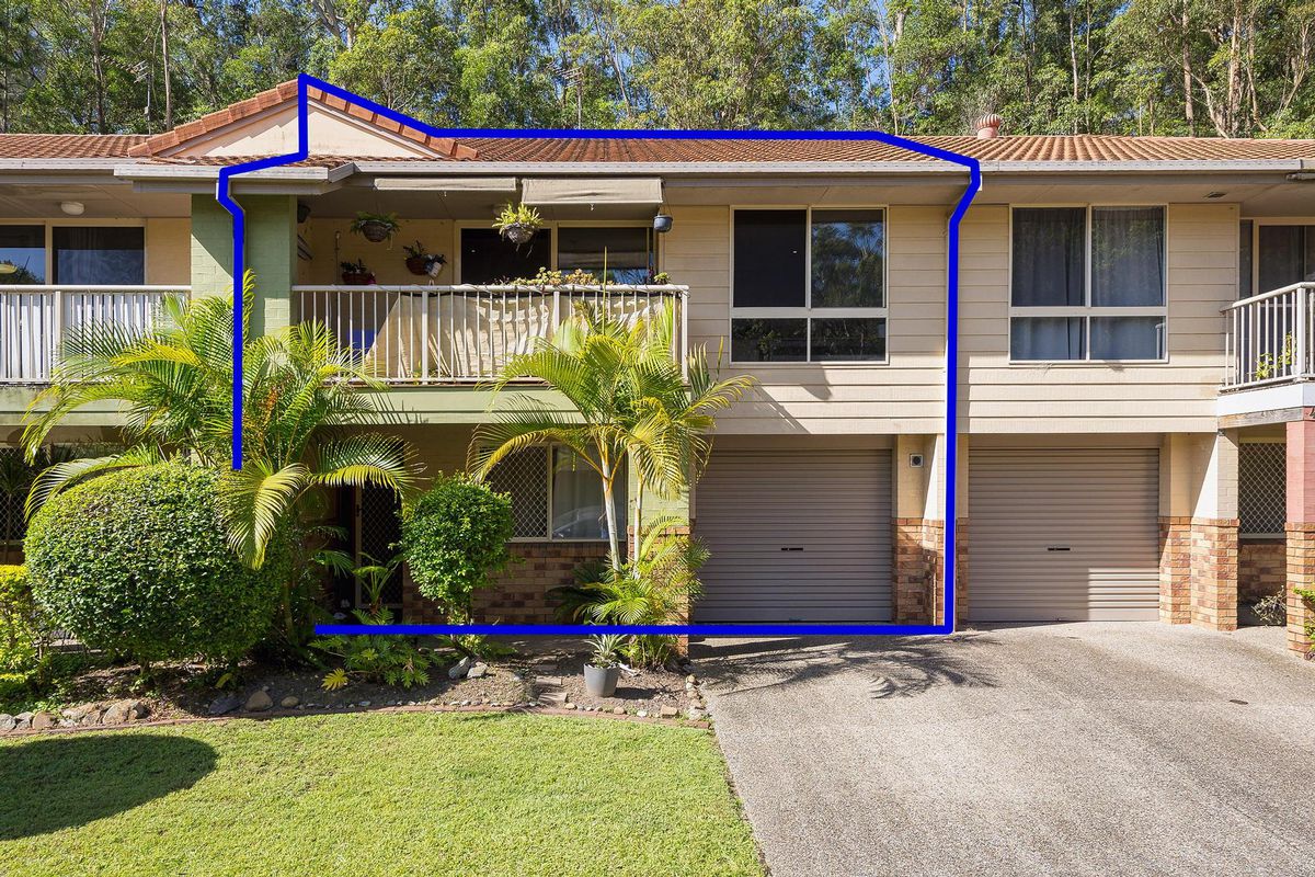 3 Bedroom townhouse in prime Elanora location! 