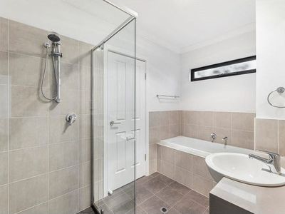 25 / 1-15 Tulloch Drive, St Clair