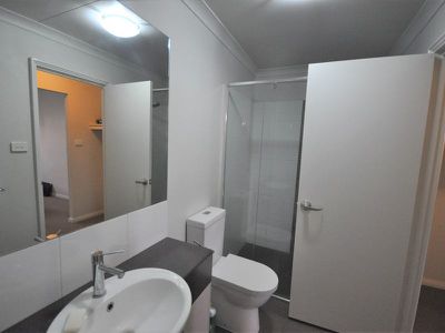 15 SPINIFEX Street, Newman