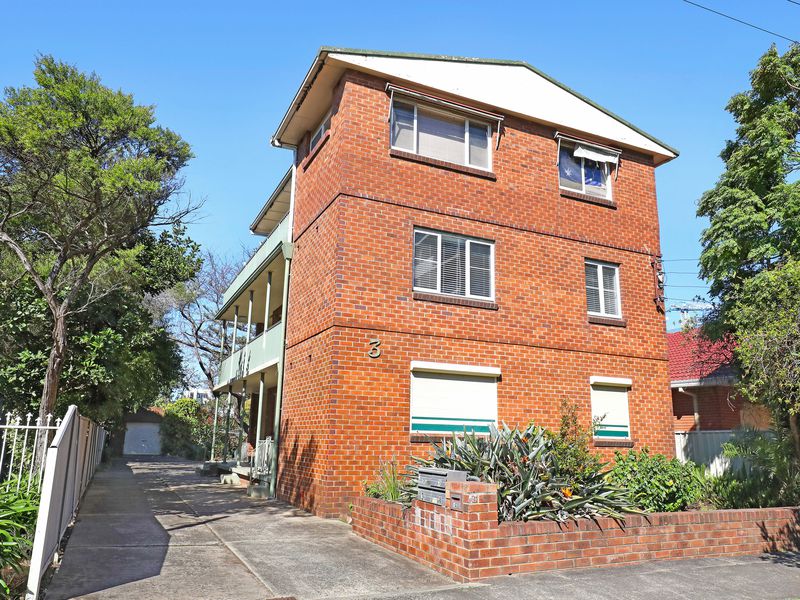 4 / 3 Beatson Street, Wollongong
