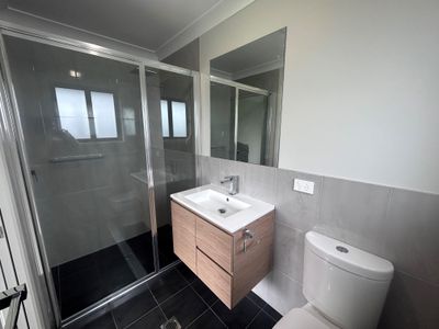 36 Violet Circuit, Dubbo