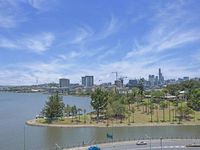 402 / 8 Hunt Street, Hamilton