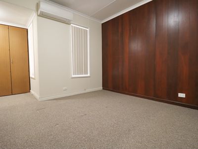 7 Peter Way, South Hedland