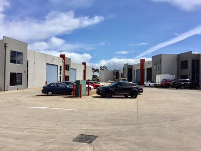 11,43-47 Riverside Av, Werribee