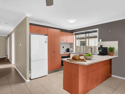 18 Fortune Street, Springfield Lakes